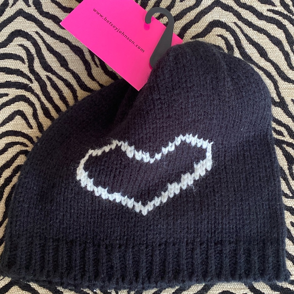 Heart Breaker NWT Betsy Johnson winter beanie hat black with white heart breaker